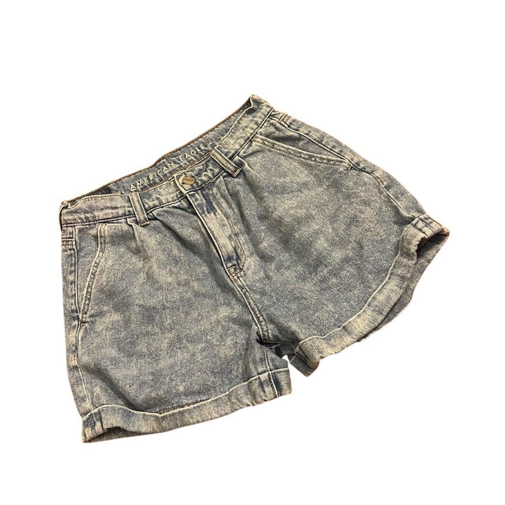 AMERICAN EAGLE